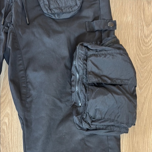 Bershka ASOS Men's Black Pocketed Elastic Cargo Pants - Picture 5 of 9